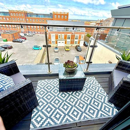 The Penthouse Margate, Balconies, Sea View, Gated Parking, Air Con! Apartment Bagian luar foto
