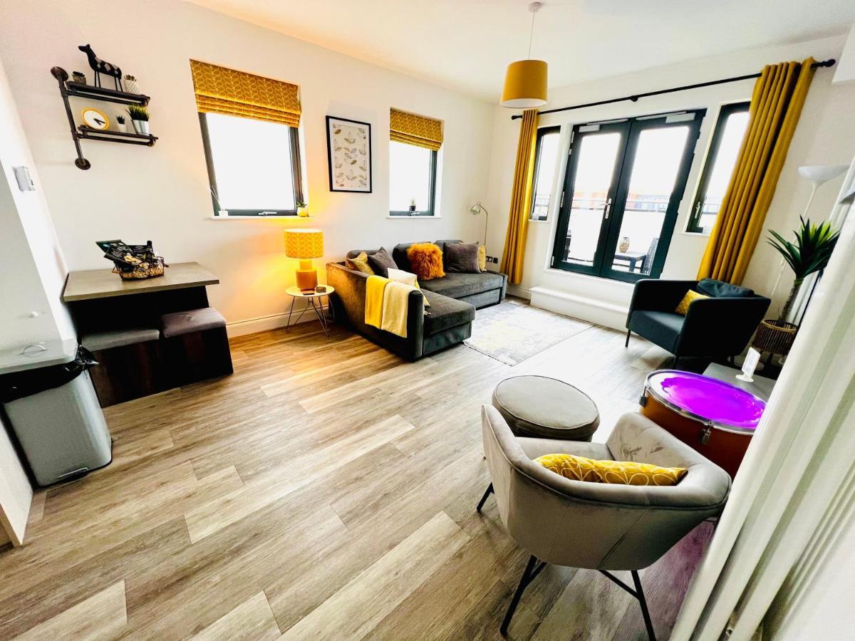 The Penthouse Margate, Balconies, Sea View, Gated Parking, Air Con! Apartment Bagian luar foto