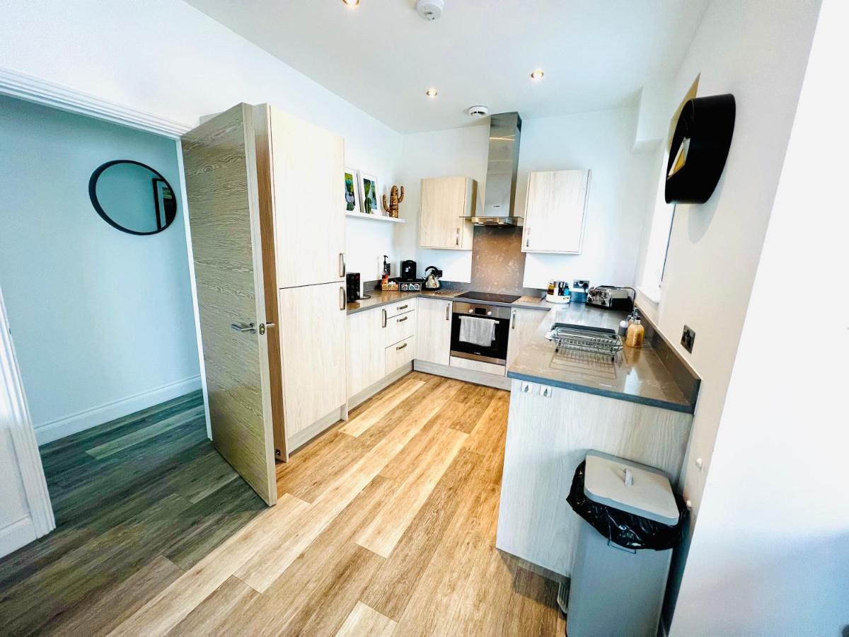 The Penthouse Margate, Balconies, Sea View, Gated Parking, Air Con! Apartment Bagian luar foto
