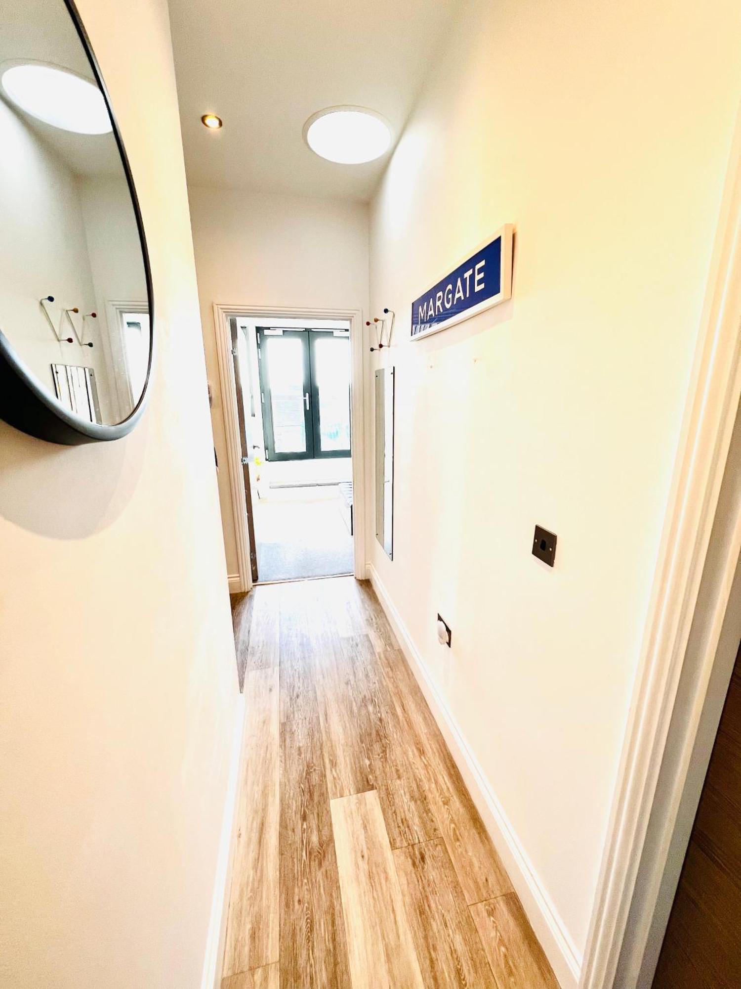 The Penthouse Margate, Balconies, Sea View, Gated Parking, Air Con! Apartment Bagian luar foto