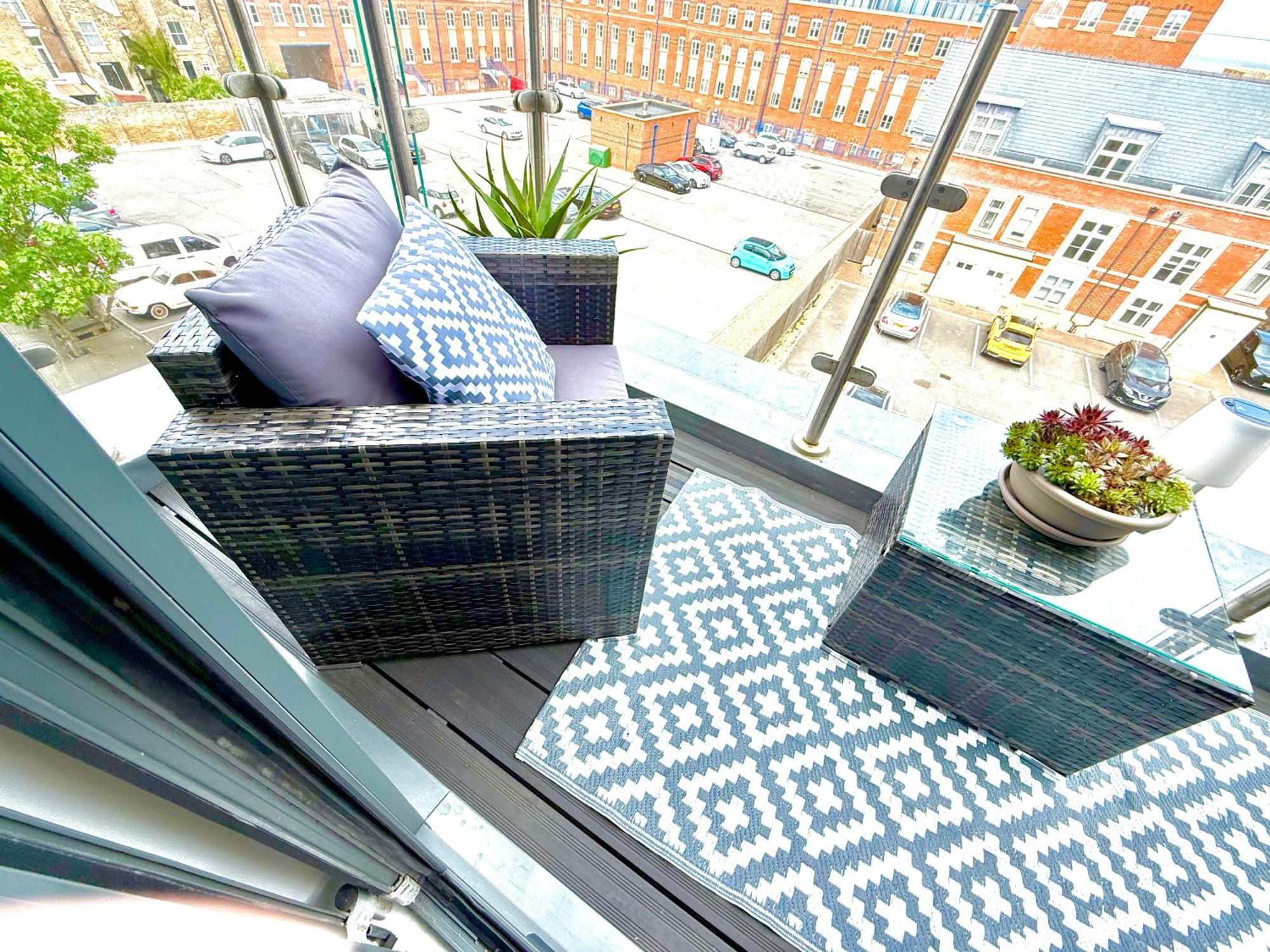 The Penthouse Margate, Balconies, Sea View, Gated Parking, Air Con! Apartment Bagian luar foto